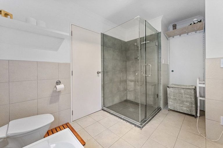 Photo of property in 23d Jelas Road, Red Beach, 0932