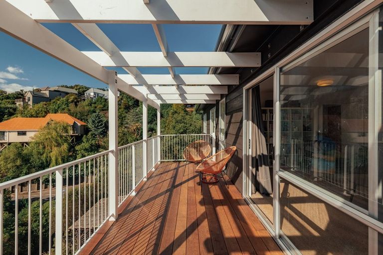 Photo of property in 16 Osmond Lane, Mount Pleasant, Christchurch, 8081