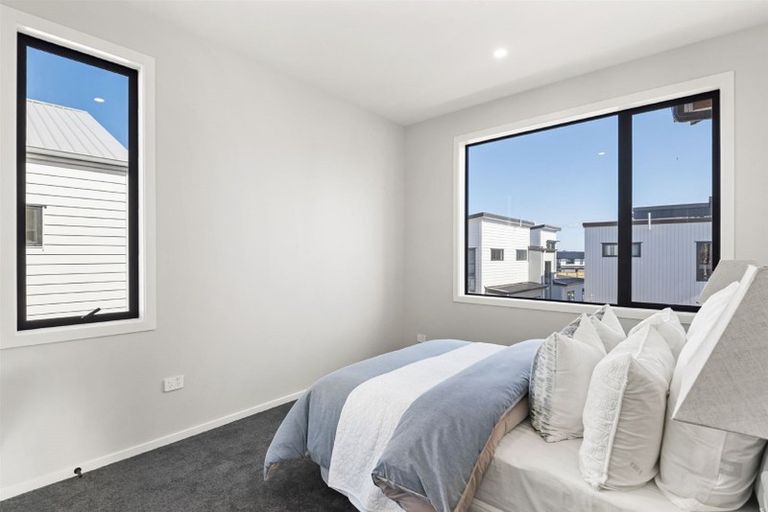 Photo of property in 3 Turbine Way, Hobsonville, Auckland, 0616