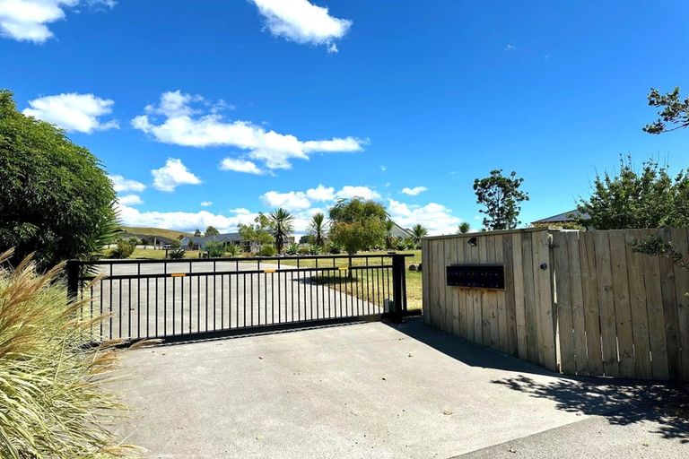 Photo of property in 23 Riverglen Drive, Haruru, 0204