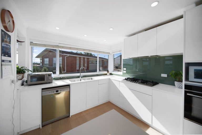 Photo of property in 26b Waller Avenue, Bucklands Beach, Auckland, 2012