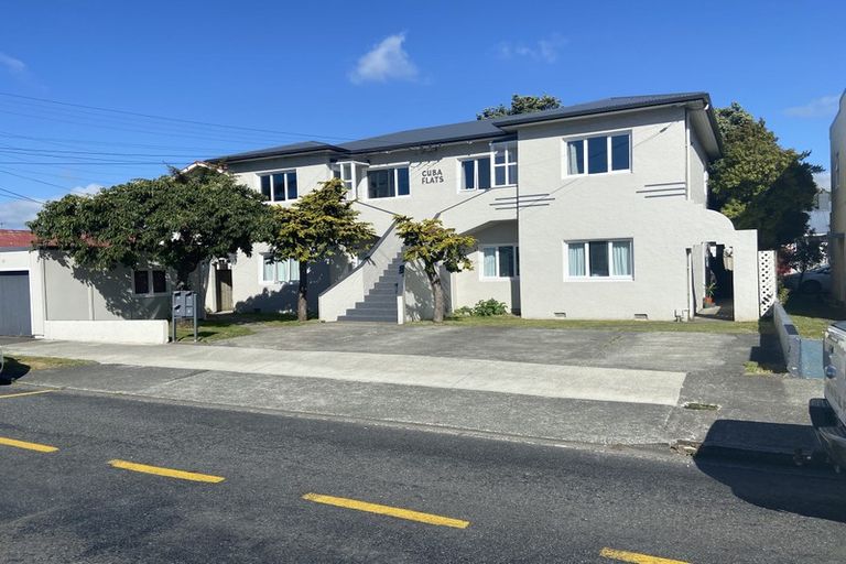 Photo of property in 3/133-135 Cuba Street, Petone, Lower Hutt, 5012