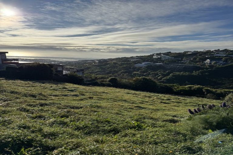 Photo of property in 8 Craigieburn Lane, Mount Pleasant, Christchurch, 8081