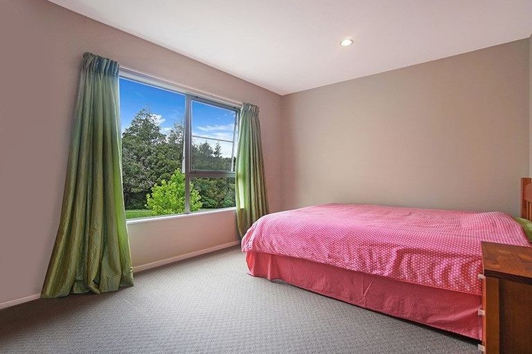 Photo of property in 2 Hawkdun Drive, Flat Bush, Auckland, 2016