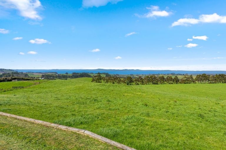 Photo of property in 107 Fuller Road, South Head, Helensville, 0874