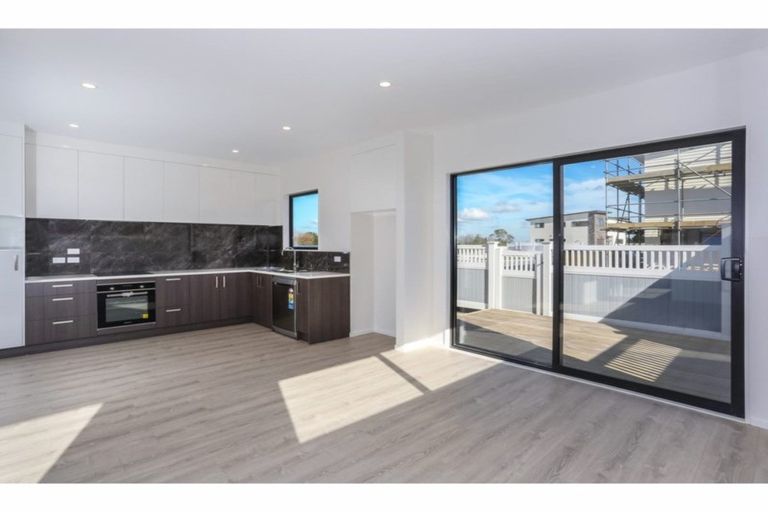 Photo of property in 1/7 Wastney Road, Alfriston, Auckland, 2105