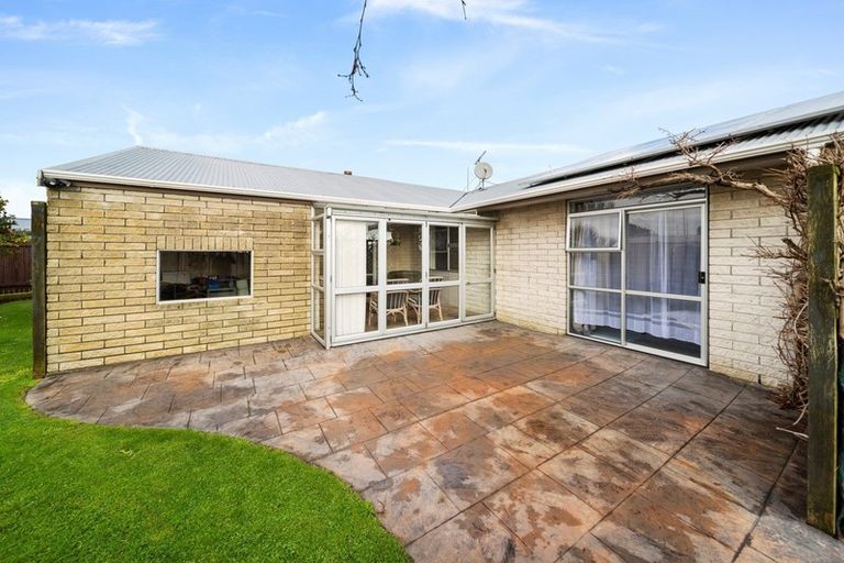 Photo of property in 12 Green Lane, Hawera, 4610