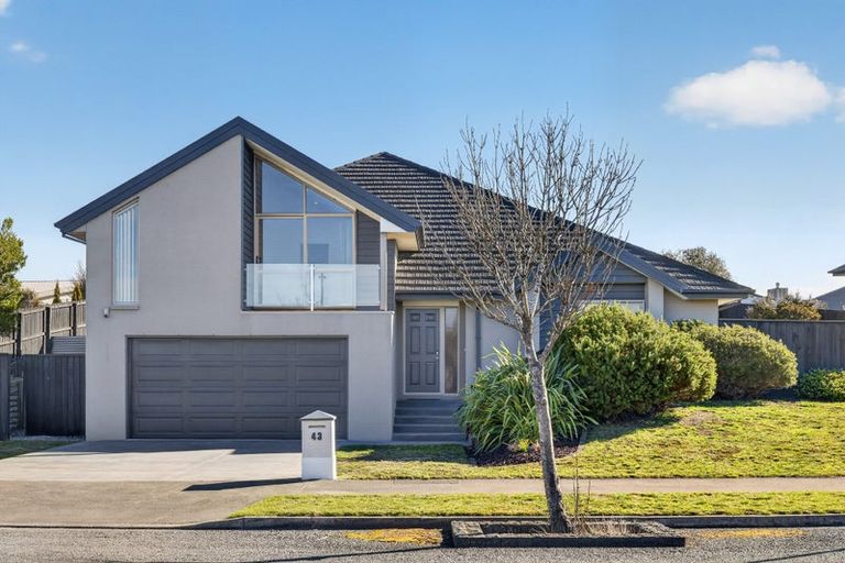 Photo of property in 43 Puhara Avenue, Parklands, Christchurch, 8083