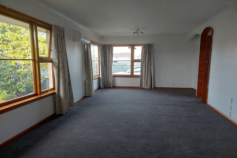 Photo of property in 5 Dalton Place, Burnside, Christchurch, 8053