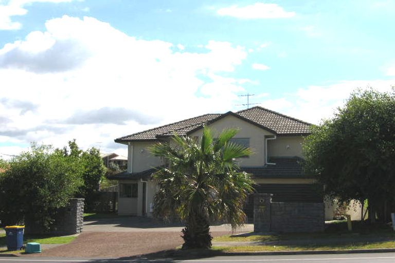 Photo of property in 61 Caribbean Drive, Unsworth Heights, Auckland, 0632