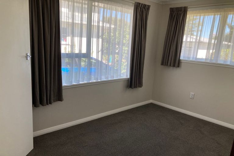 Photo of property in 74 Birmingham Street, Takaro, Palmerston North, 4412