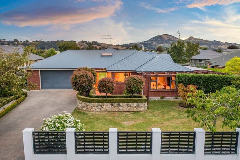 Photo of property in 16 Fenty Place, Mosgiel, 9024