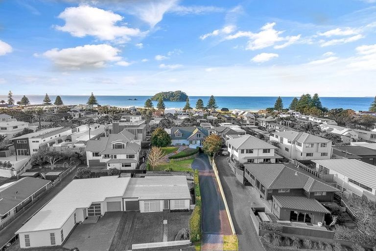 Photo of property in 11 Oceanview Road, Mount Maunganui, 3116