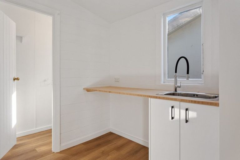 Photo of property in 16 Radley Street, Woolston, Christchurch, 8023