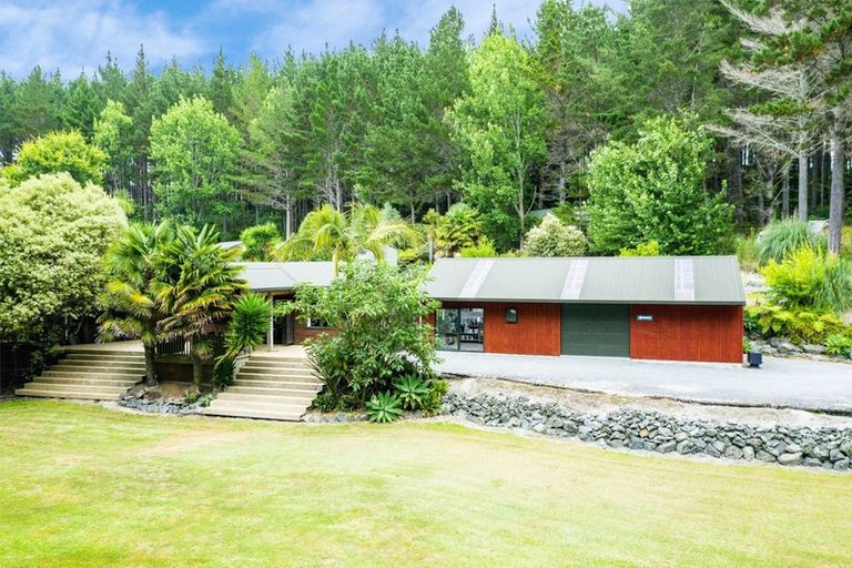 Photo of property in 44 Pine Valley Glade, Mangawhai, 0573