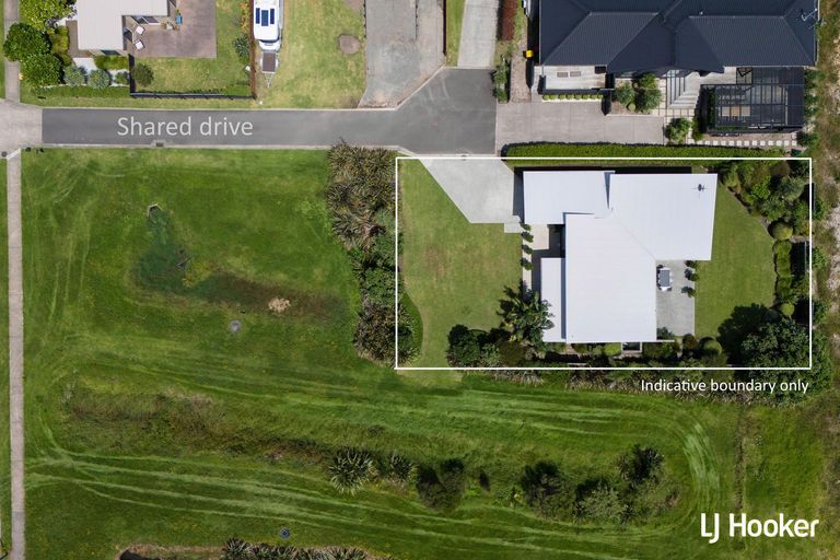 Photo of property in 22 Surfers Avenue, Waihi Beach, 3611