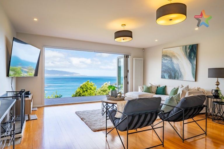 Photo of property in 46 Milne Terrace, Island Bay, Wellington, 6023
