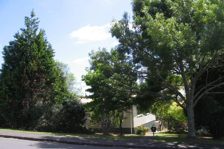 Photo of property in 14 Castleton Street, Birkdale, Auckland, 0626