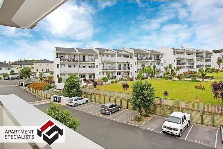 Photo of property in 7e/60 Masons Road, Oteha, Auckland, 0632