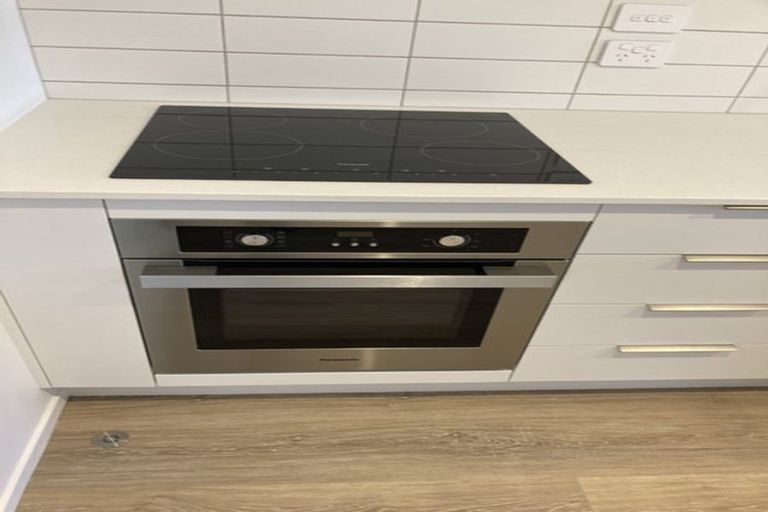 Photo of property in 3/16 Molesworth Street, Taita, Lower Hutt, 5011