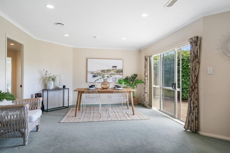 Photo of property in 27 Montego Drive, Papamoa Beach, Papamoa, 3118