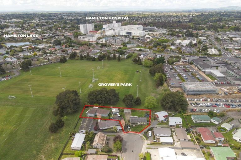 Photo of property in 18 Crescent Court, Melville, Hamilton, 3206