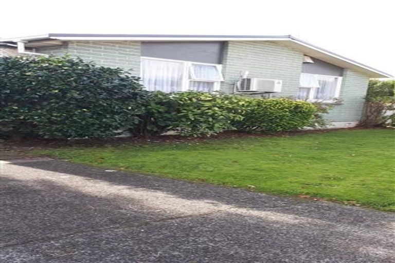 Photo of property in 2/97 Clouston Park Road, Clouston Park, Upper Hutt, 5018