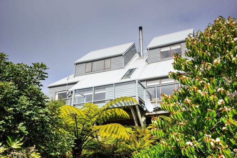 Photo of property in 145 Main Road, Allandale, Lyttelton, 8971