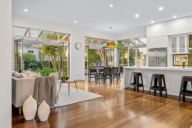 Photo of property in 10 Beckenham Street, Sydenham, Christchurch, 8023