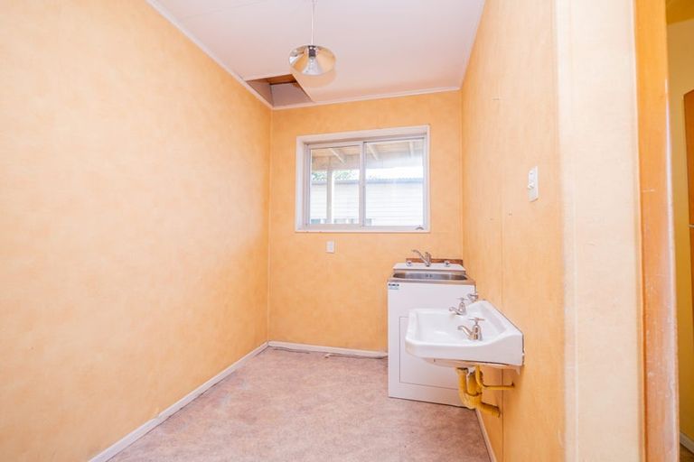 Photo of property in 2a Brooklyn Street, Green Island, Dunedin, 9018