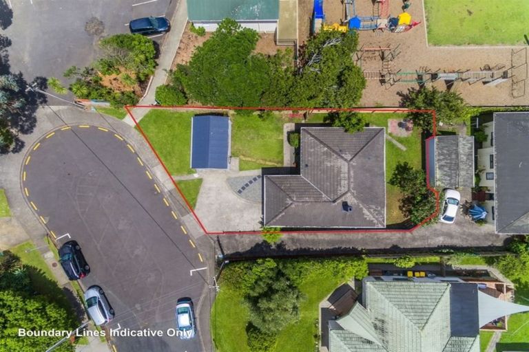 Photo of property in 23 Otakau Road, Milford, Auckland, 0620