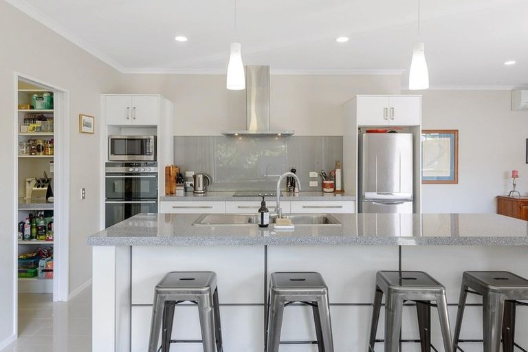 Photo of property in 15 Armour Place, Halswell, Christchurch, 8025