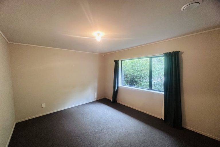 Photo of property in 383 Hobsonville Road, Hobsonville, Auckland, 0618