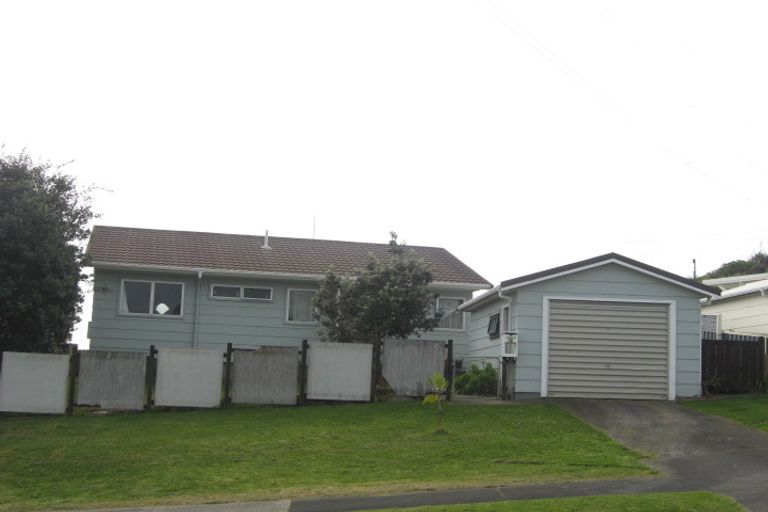 Photo of property in 15 Maui Place, Spotswood, New Plymouth, 4310