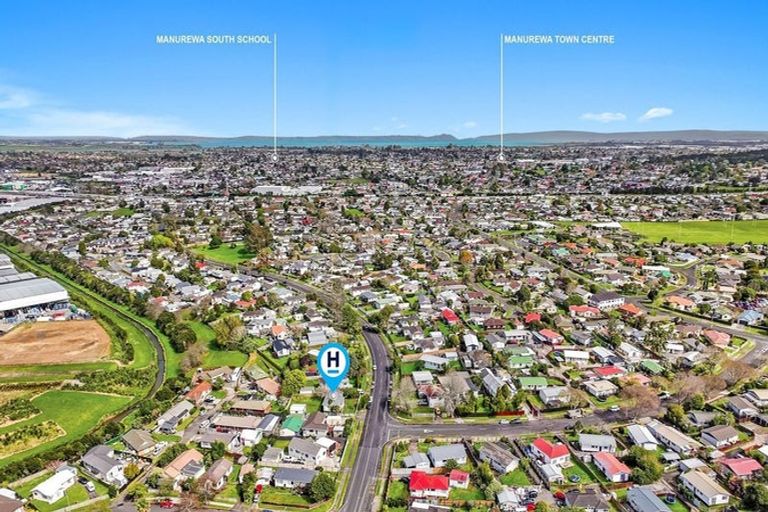 Photo of property in 93 Hyperion Drive, Randwick Park, Auckland, 2105