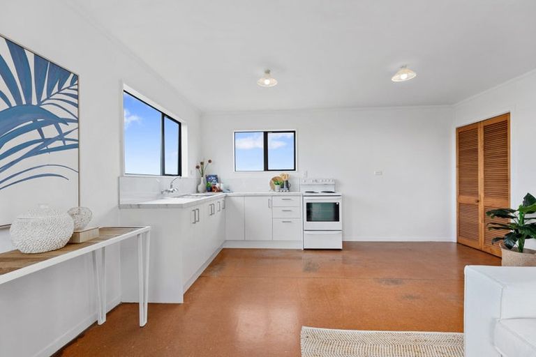 Photo of property in 6b Marjorie Lane, Papamoa Beach, Papamoa, 3118