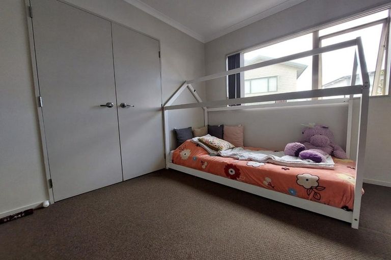 Photo of property in 44a Crossandra Drive, Mangere, Auckland, 2022