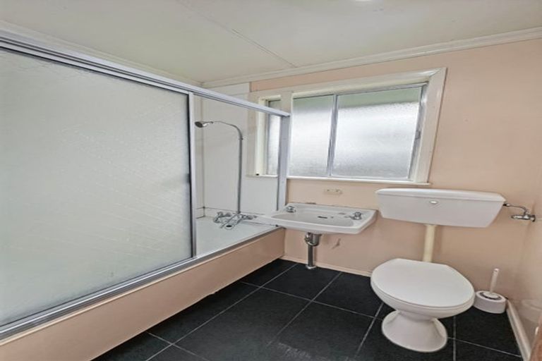 Photo of property in 4/497 Ferguson Street, Palmerston North, 4410