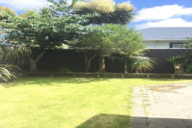 Photo of property in 120 Knights Road, Hutt Central, Lower Hutt, 5010