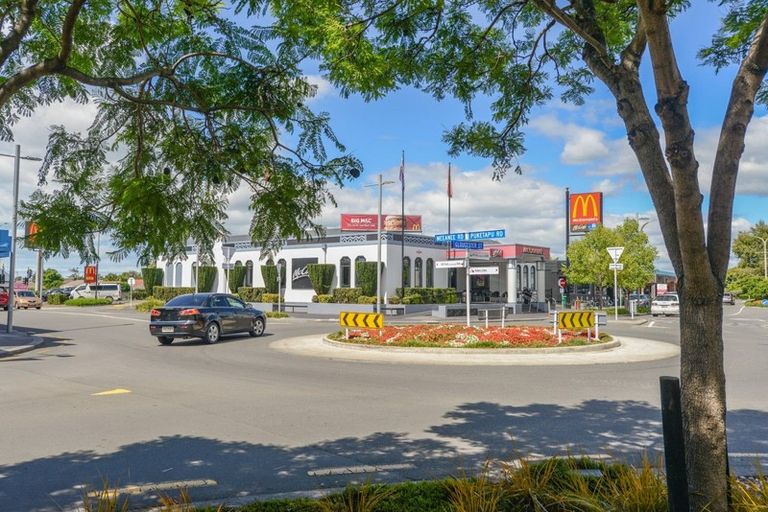 Photo of property in 1/8 Lee Road, Taradale, Napier, 4112