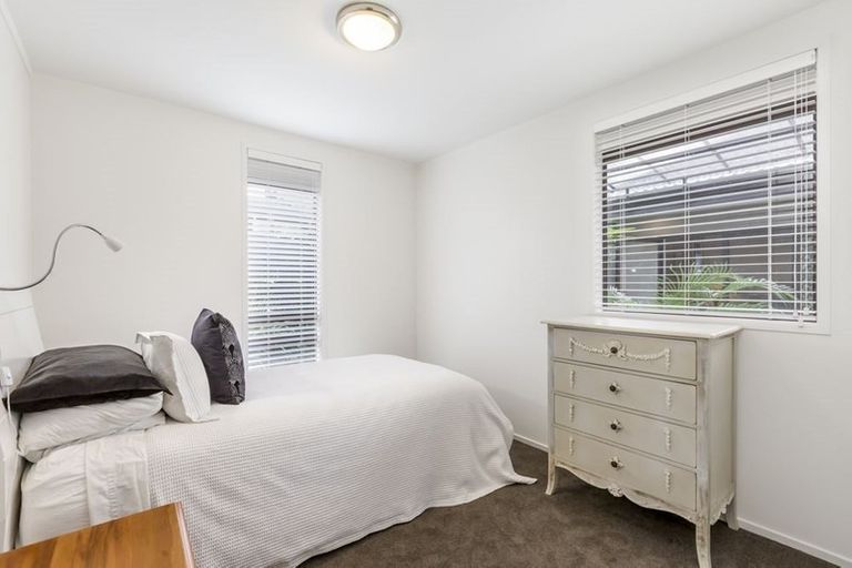 Photo of property in 30 Maxwelton Drive, Mairangi Bay, Auckland, 0630
