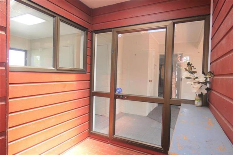 Photo of property in 1/7 Courant Place, Clover Park, Auckland, 2019