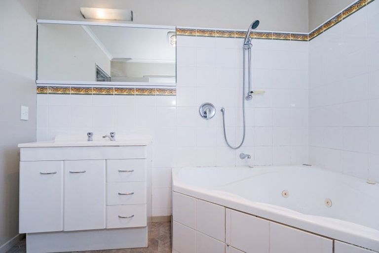 Photo of property in 12 Marlin Street, Whitianga, 3510