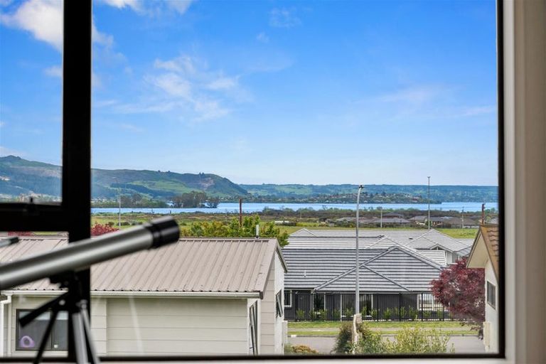 Photo of property in 17 Te Ana Place, Lynmore, Rotorua, 3010