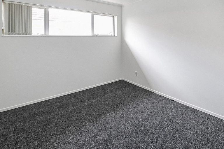 Photo of property in 5 Whekau Drive, Takanini, 2112