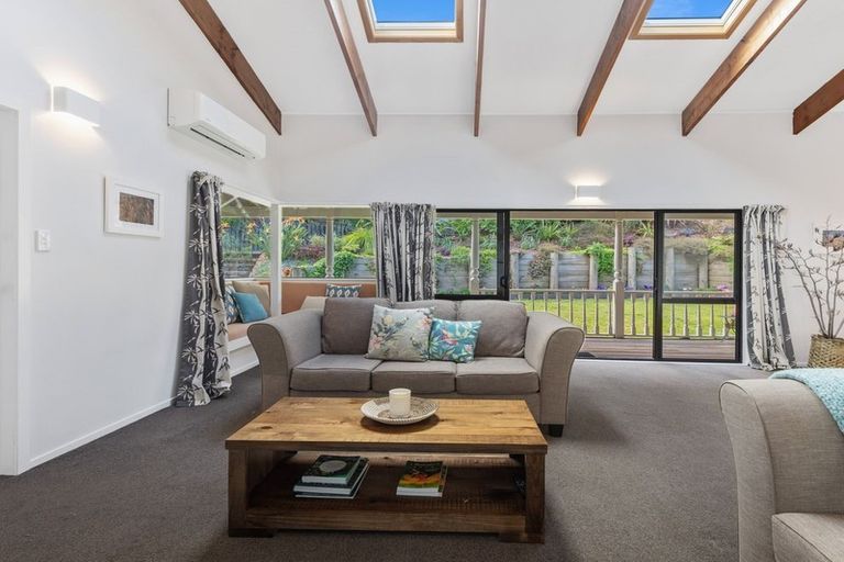 Photo of property in 21 Homewood Place, Chatswood, Auckland, 0626