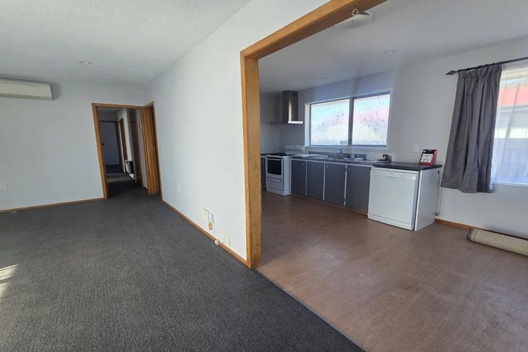 Photo of property in 17 Vanguard Drive, Broomfield, Christchurch, 8042