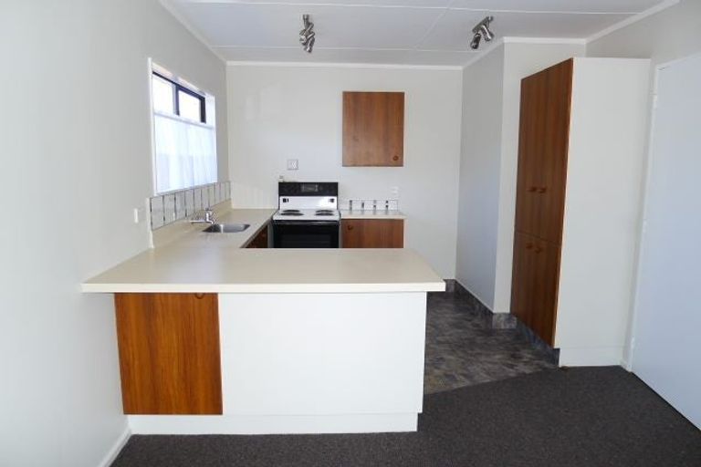 Photo of property in 9 Linwood Drive, Paraparaumu, 5032