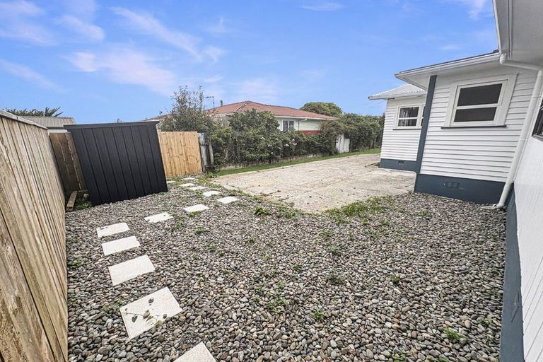 Photo of property in 21 Ferguson Street, Levin, 5510