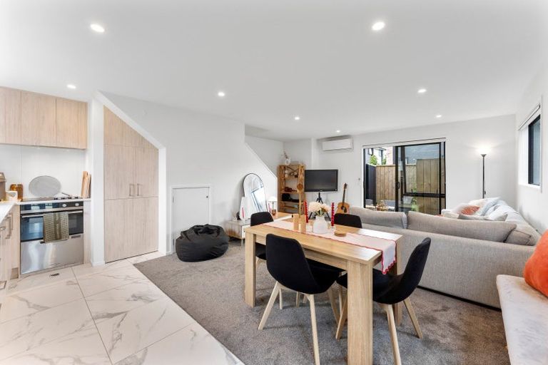 Photo of property in 1/27 Waiwhetu Road, Waiwhetu, Lower Hutt, 5010